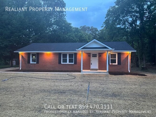 Building Photo - 115 Rainbow Dr