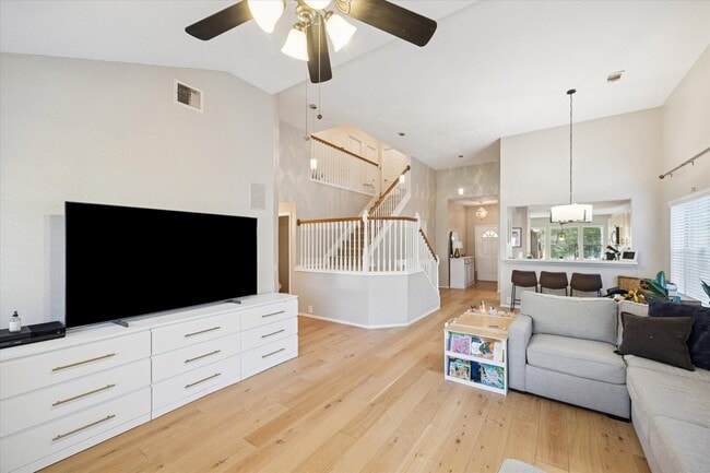 Building Photo - 5802 Spring Sunrise Dr