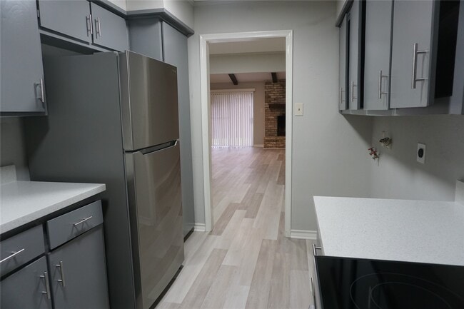 Building Photo - 1915 Normal Park Dr