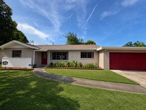 Building Photo - FOR RENT IN ROCKLEDGE — $2,350/MONTH