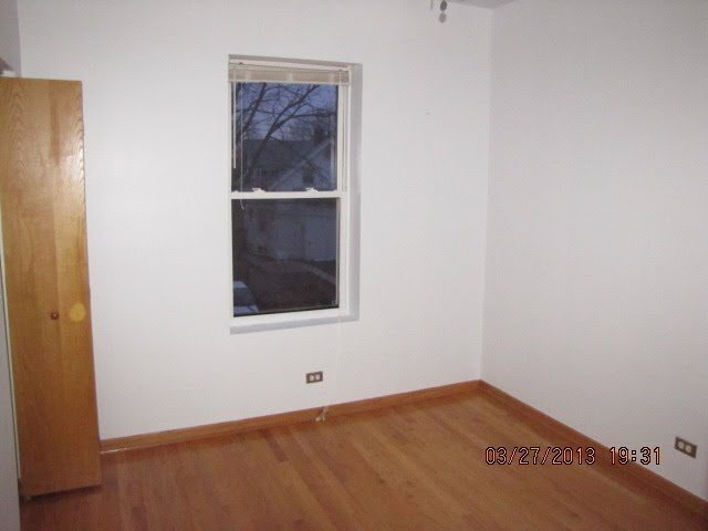 Building Photo - 4910 N Spaulding Ave