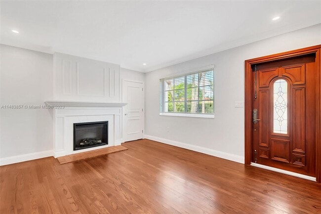 Building Photo - 2180 SW 24th St