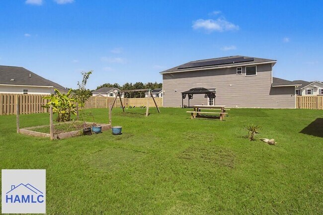 Building Photo - 965 Meloney Dr