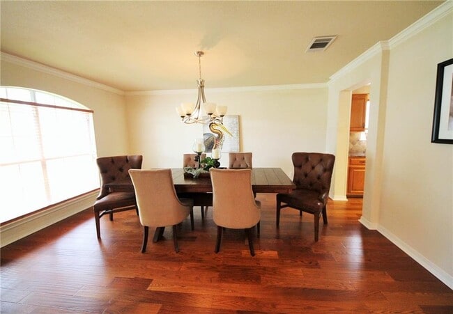 Building Photo - 8508 Forest Heights Ln