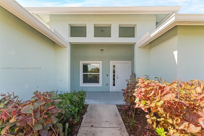 Building Photo - 4609 SW Pearl St