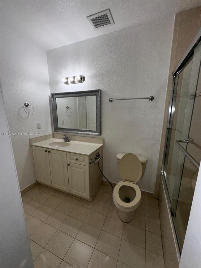 Building Photo - 20930 SW 87th Ave