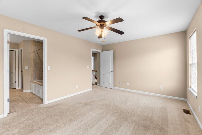 Building Photo - 2862 Larkspur Ct