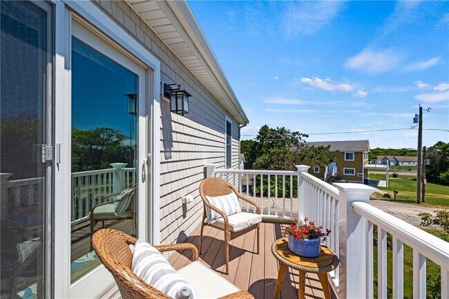 Building Photo - 26 Walcott Ave