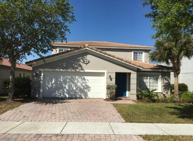 Building Photo - 1999 Newport Isles Blvd