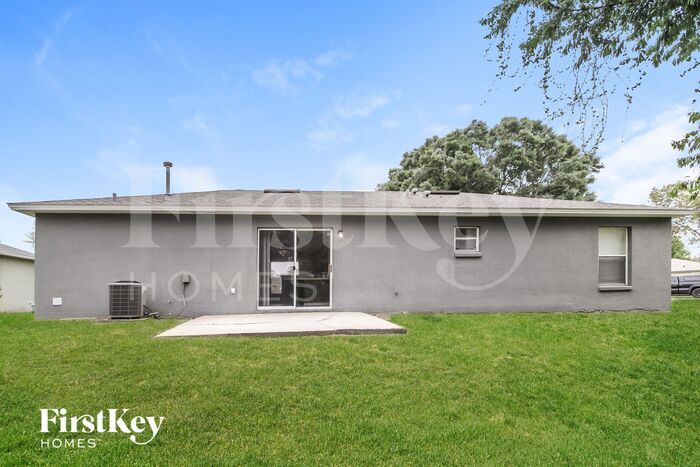 Building Photo - 5 Cardinal Estates Blvd