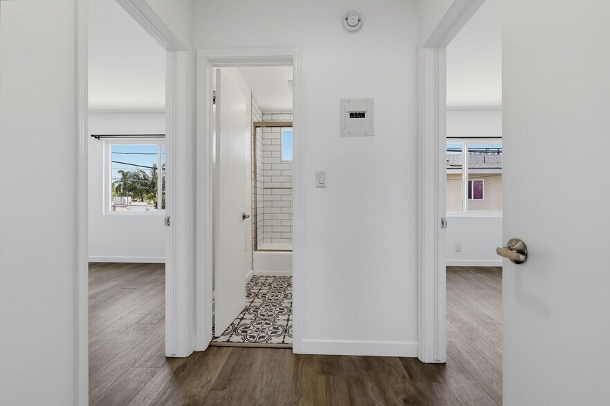 Building Photo - 6065 Pickford Pl