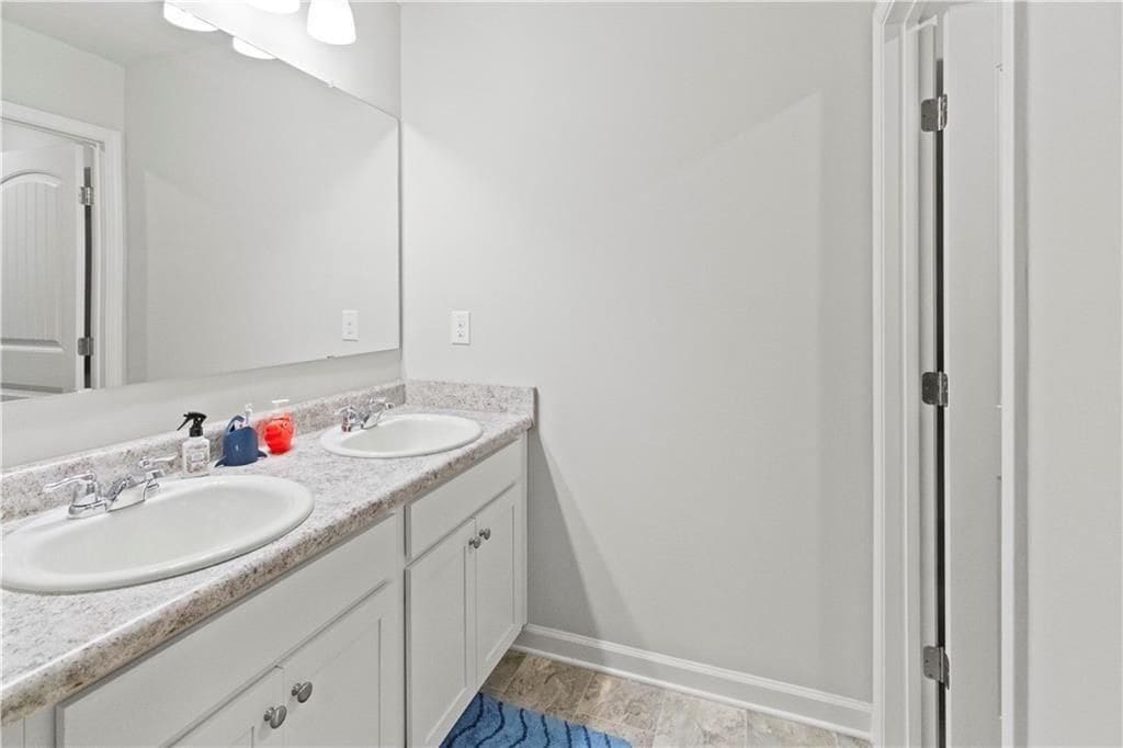 Building Photo - 6755 Scarlet Oak Way