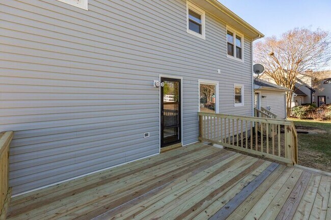 Building Photo - 35 Fox Run Ln