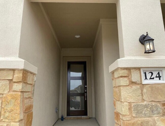 Building Photo - 124 Saturnia Dr