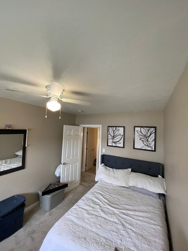 Building Photo - Gorgeous, Spacious 3 bed / 1 bath located near Encanto, San Diego!