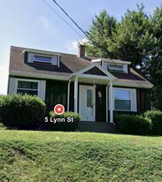 Building Photo - 5 Lynn St