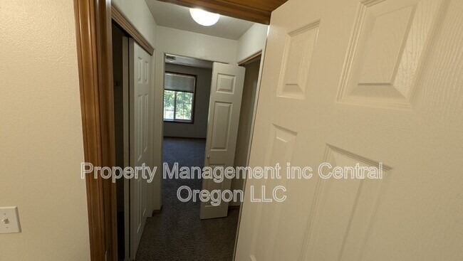 Building Photo - 2110 Baines Blvd