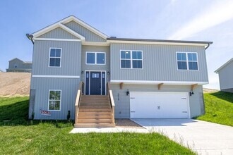 Building Photo - Welcome to Terra Vista located in Hardin V...