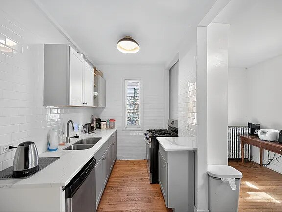 Building Photo - 1112 Garnett Pl