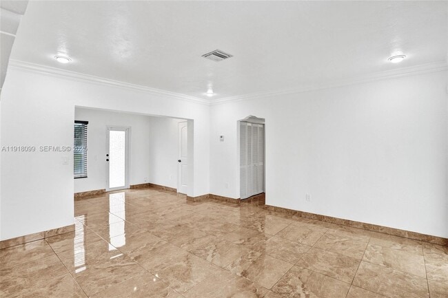 Building Photo - 5801 SW 20th St