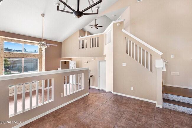 Building Photo - 6609 Parque Del Sol Dr