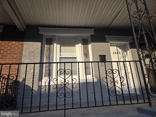 Building Photo - 2036 S 65th St