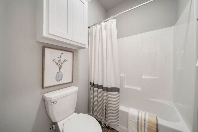 Building Photo - Stunning 3BR + Study in Prime Owasso/Colli...