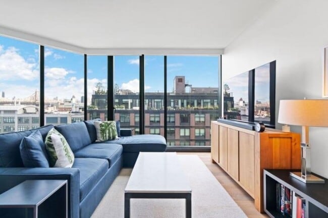 Building Photo - 2 bedroom in Long Island City NY 11101