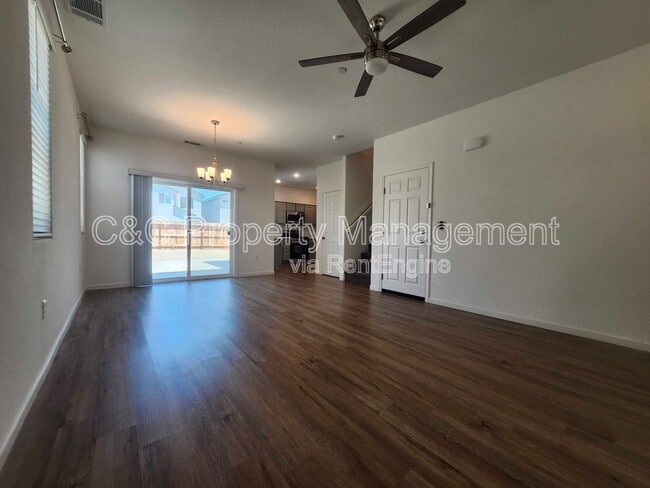 Building Photo - 1066 Buena Vis Ln