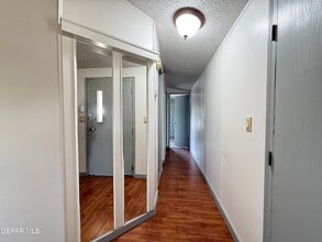 Building Photo - 5941 Sixta Dr