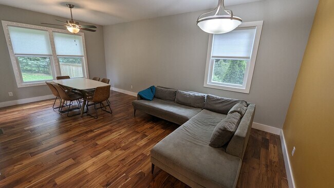 Building Photo - 4 Bed, 2 Story - Built in 2020