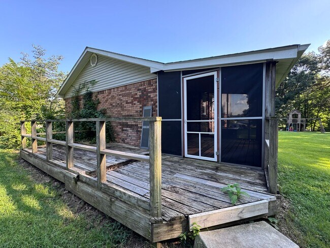 Building Photo - 4045 Old Mayfield Rd