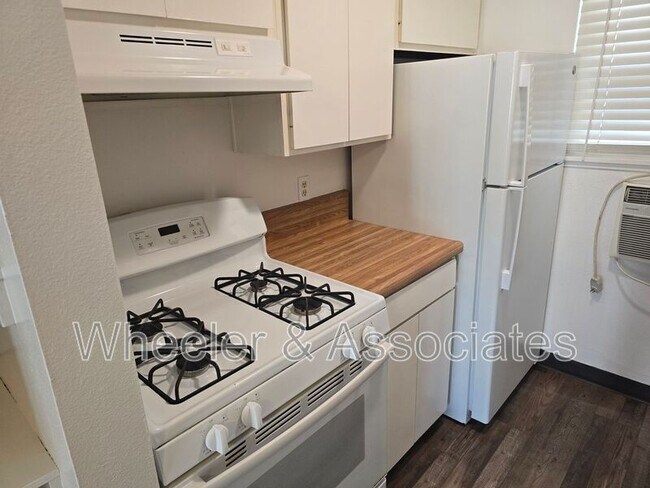 Building Photo - 5630 E 5630 S