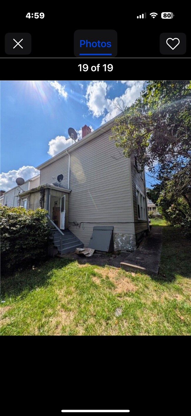 Building Photo - 1913 Evans Ave