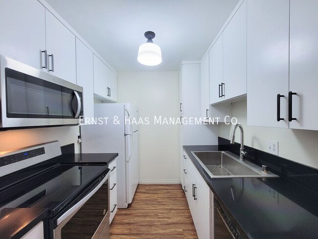 Building Photo - 3565 Linden Ave