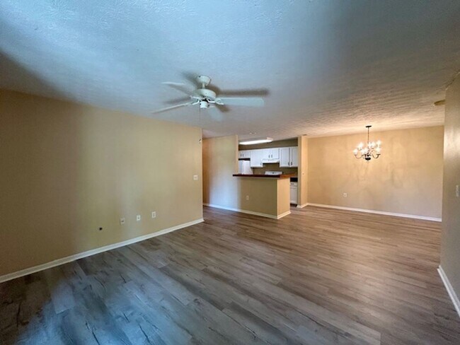 Building Photo - COMING SOON!!  Stylish 2 Bedroom, 2 Bath C...