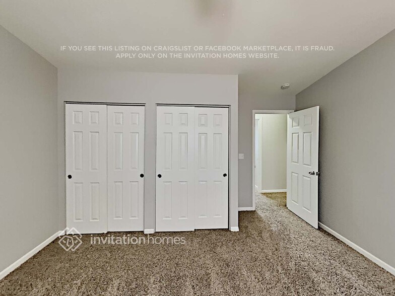 Building Photo - 3315 S Dunkirk Way