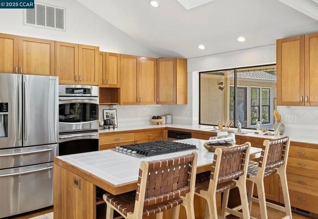 Building Photo - 131 Clover Hill Ct