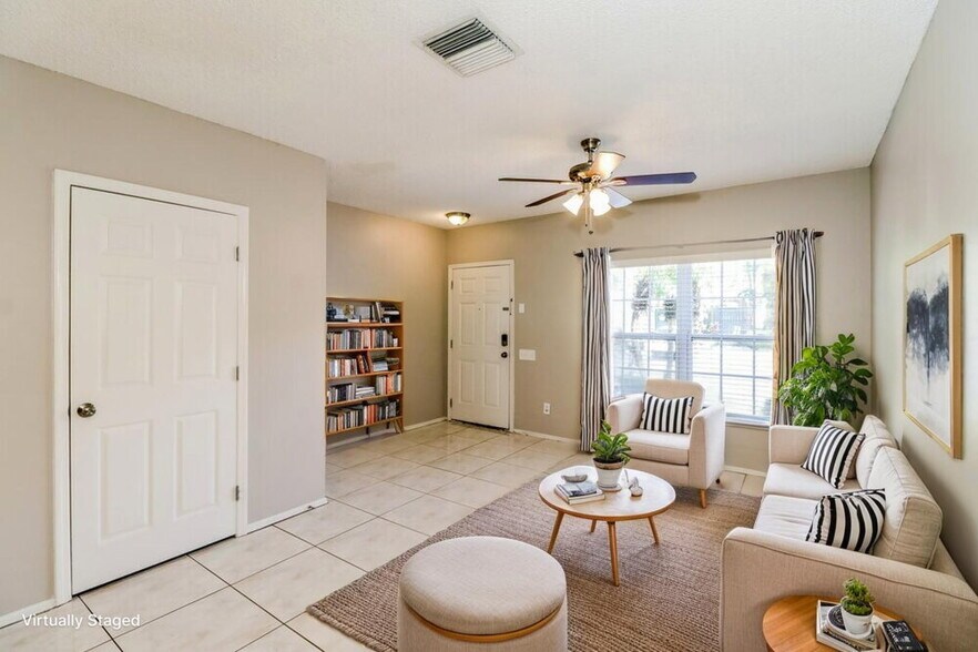 Building Photo - 6333 Bayside Key Dr