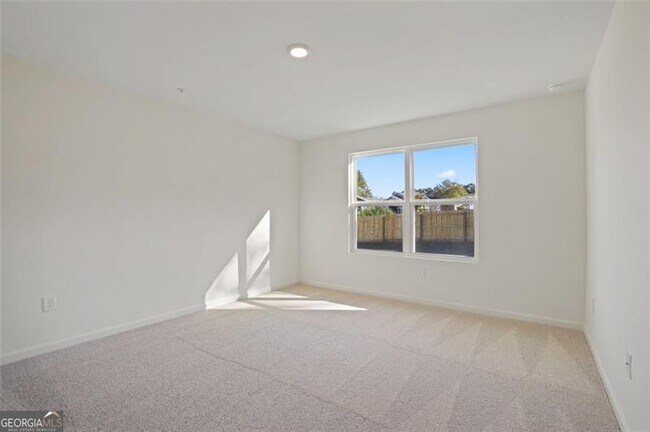 Building Photo - 541 Magnolia Cir