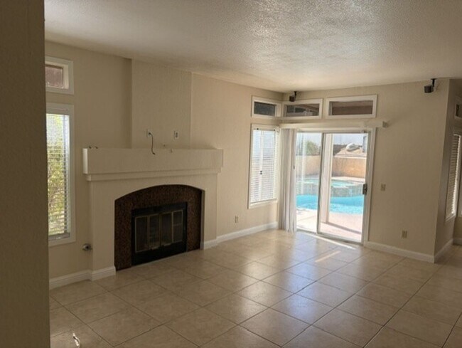 Building Photo - 30978 Riverton Ln