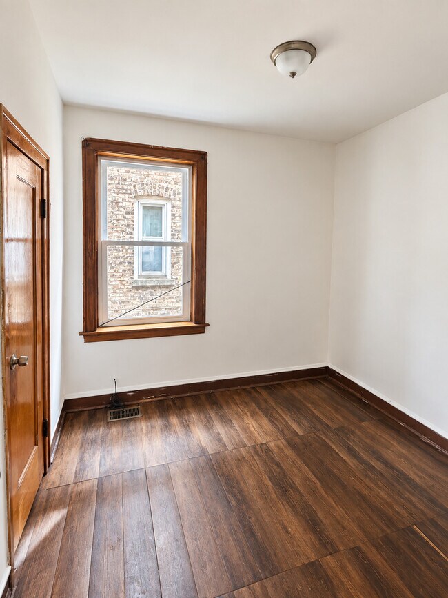 Building Photo - 6551 S Talman Ave