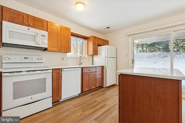 Building Photo - 23 Flintlock Ln