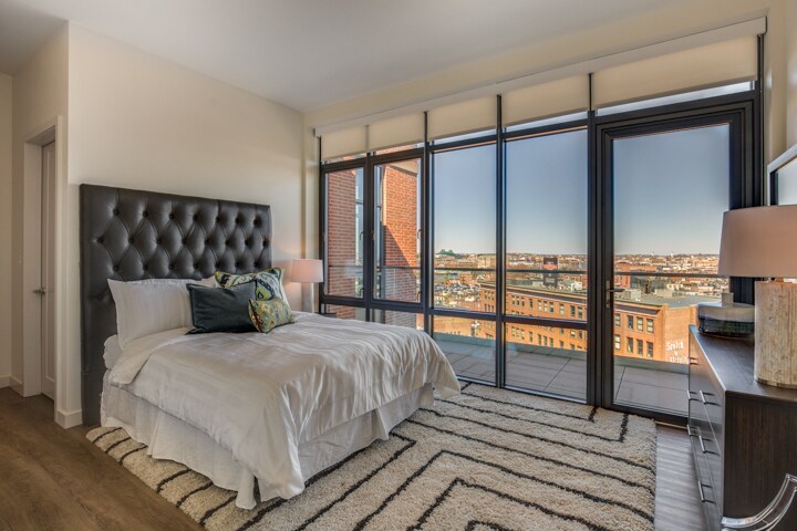 Building Photo - 90 N Washington St