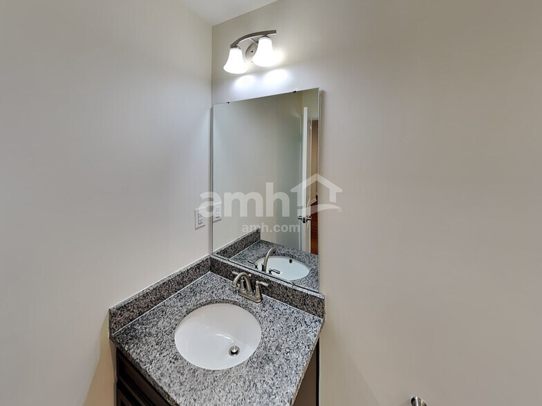 Building Photo - 5337 Cairo Ct