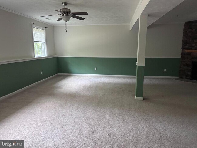 Building Photo - 23047 Gunston Dr