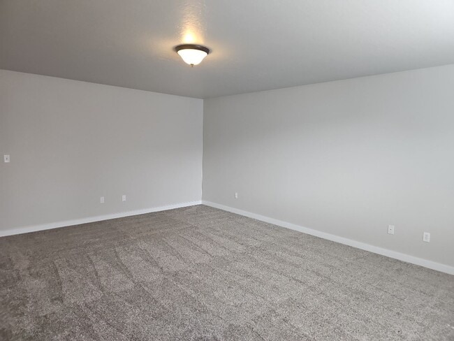 Building Photo - 6214 N Silver Elm Way