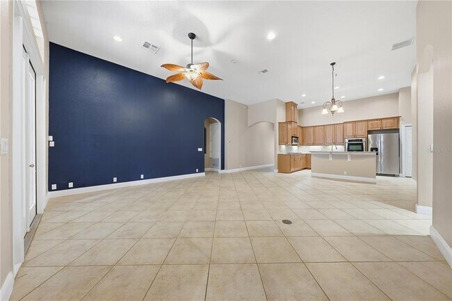 Building Photo - 11916 Camden Park Dr