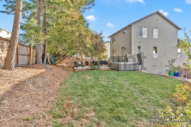 Building Photo - 15387 SE Hawthorne Mdws St