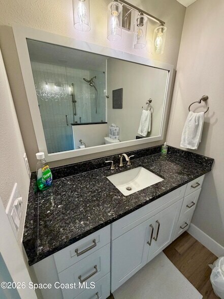 Building Photo - 140 Norwood Ave